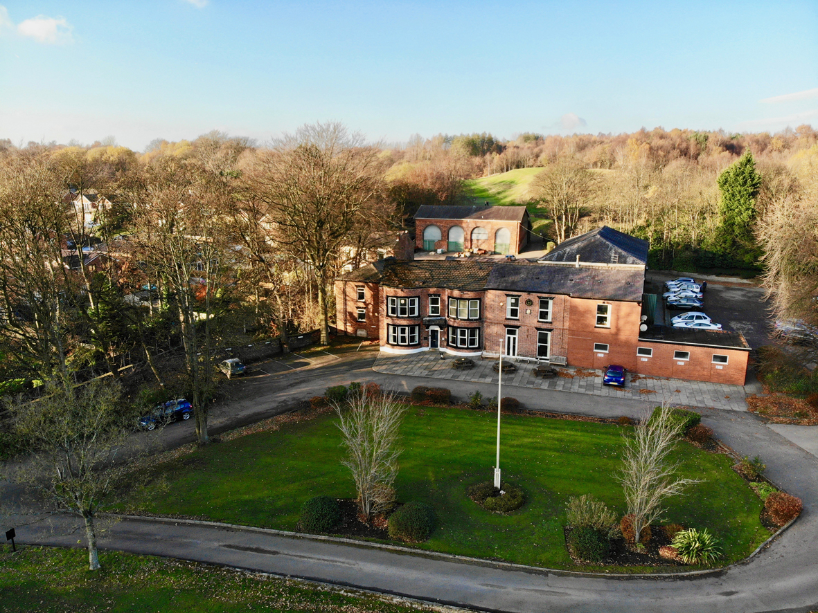 Golf Course clubhouse and featured hole