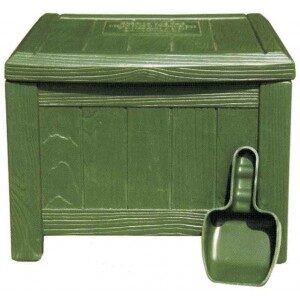 Green plastic divot box for golf courses