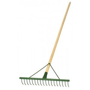 Greenkeeping rake for golf courses